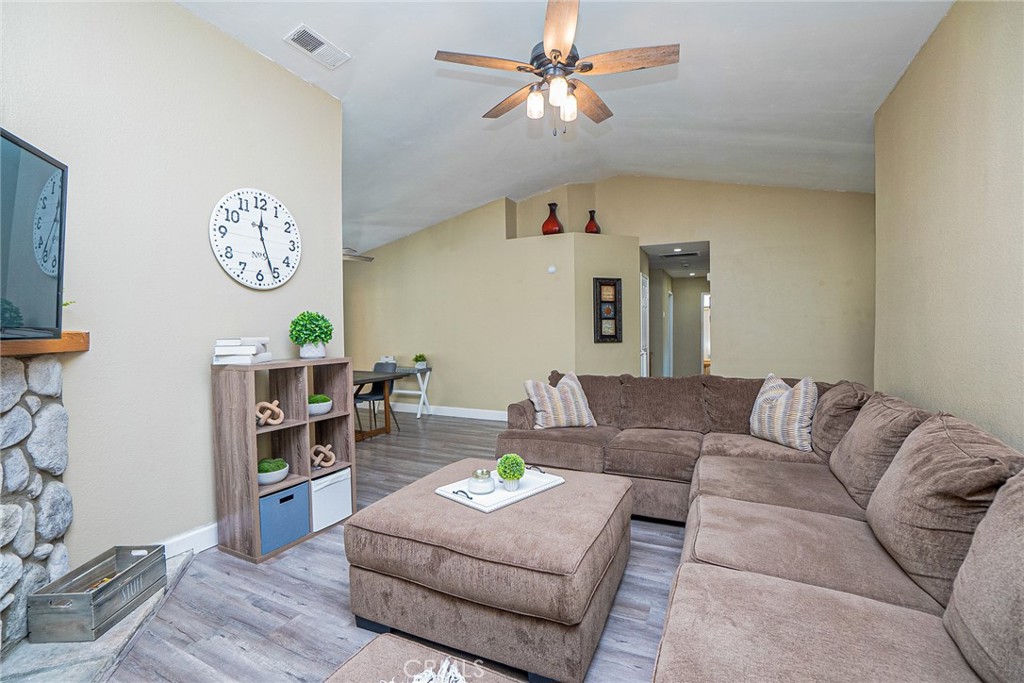 2528 W Sunrise Drive