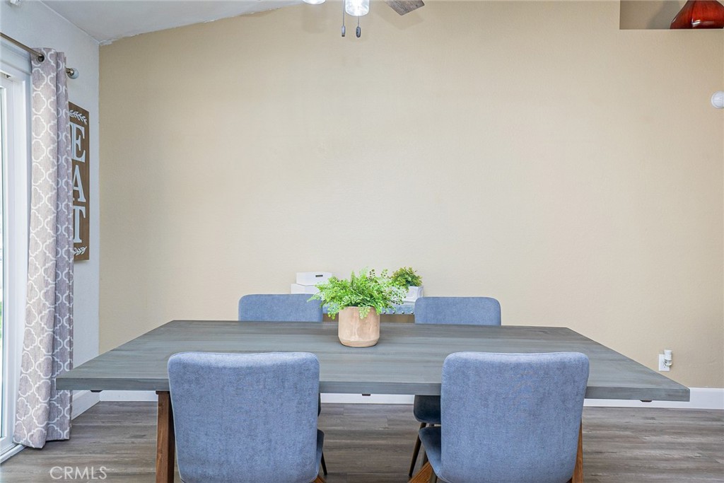 2528 W Sunrise Drive