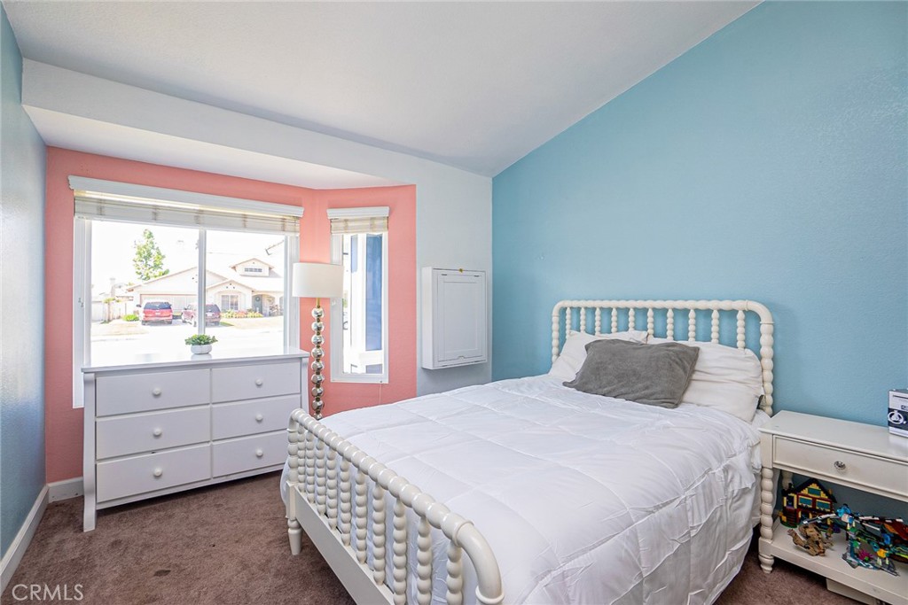 2528 W Sunrise Drive