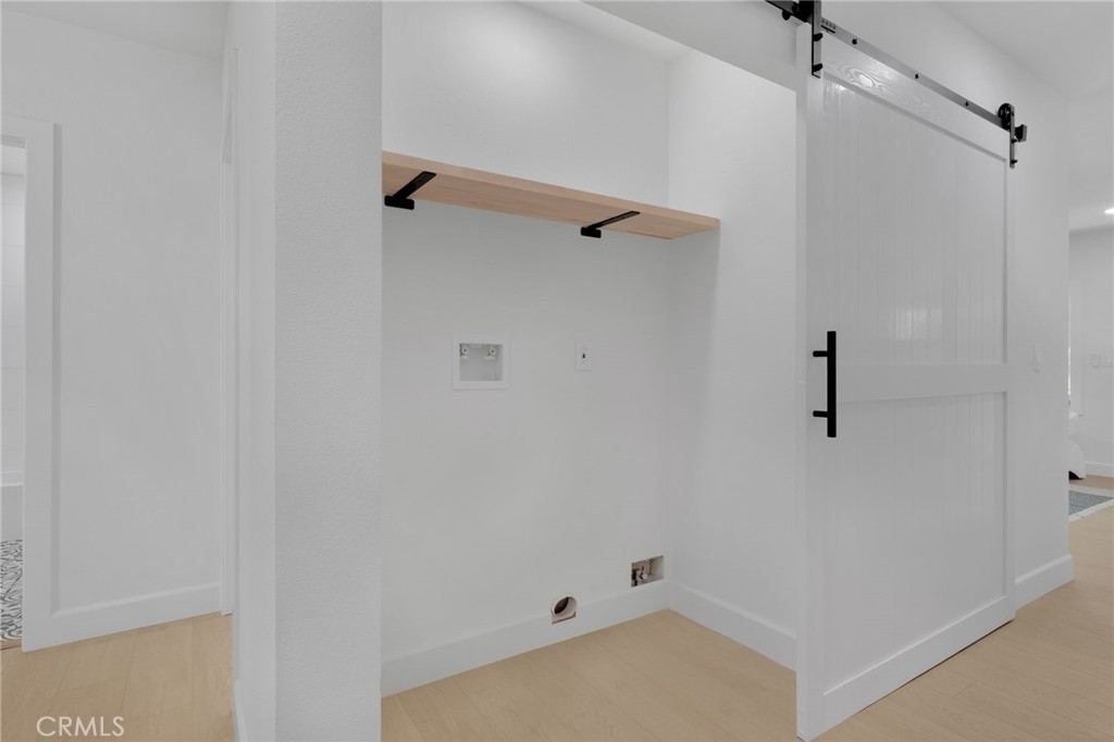 1027 N Summit Avenue