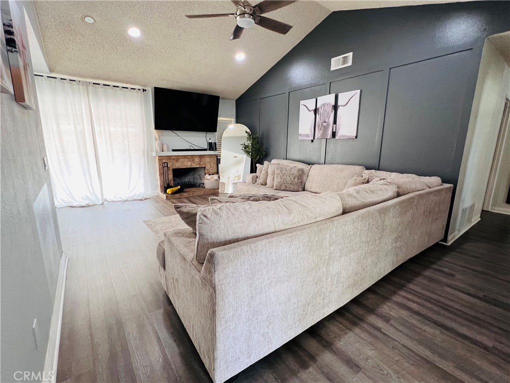 1178 E Merion Street