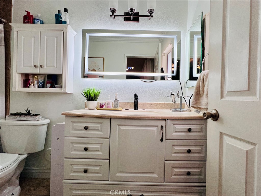 1178 E Merion Street