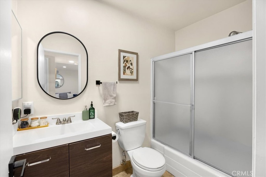 18530 Hatteras Street 337