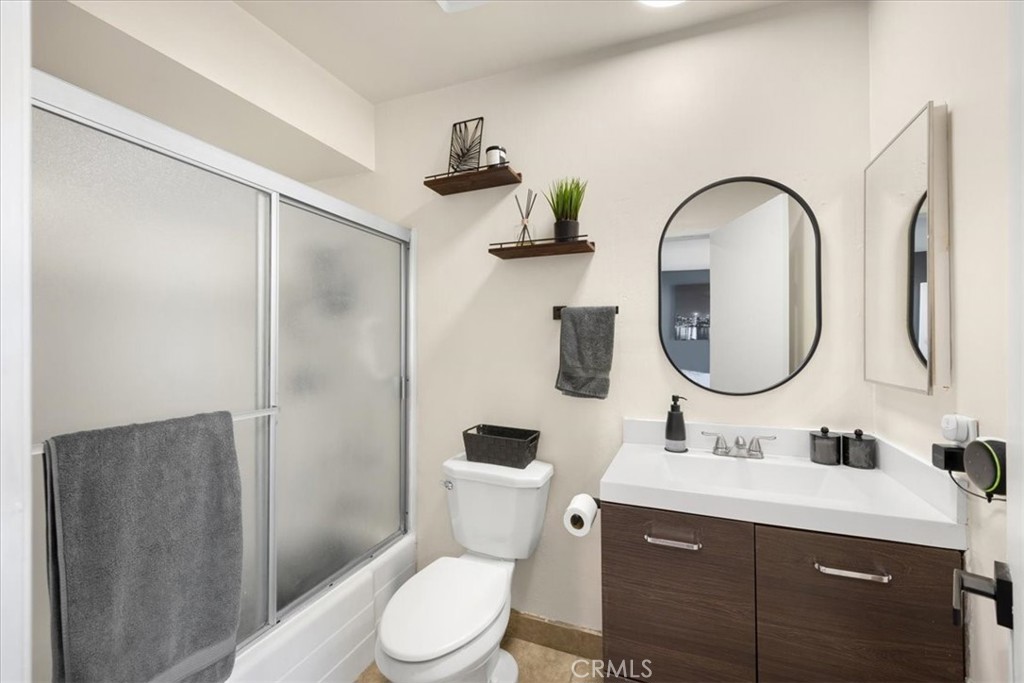 18530 Hatteras Street 337