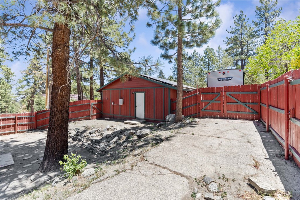 5440 Lone Pine Canyon Road