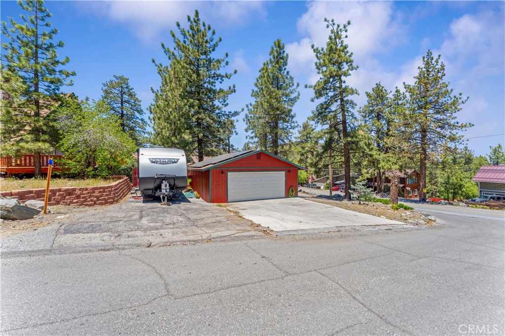 5440 Lone Pine Canyon Road