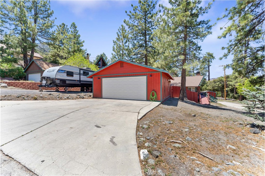 5440 Lone Pine Canyon Road