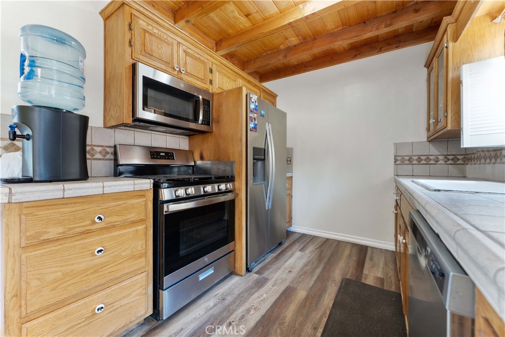 5440 Lone Pine Canyon Road