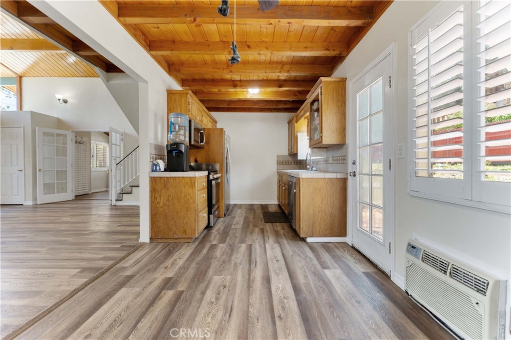 5440 Lone Pine Canyon Road