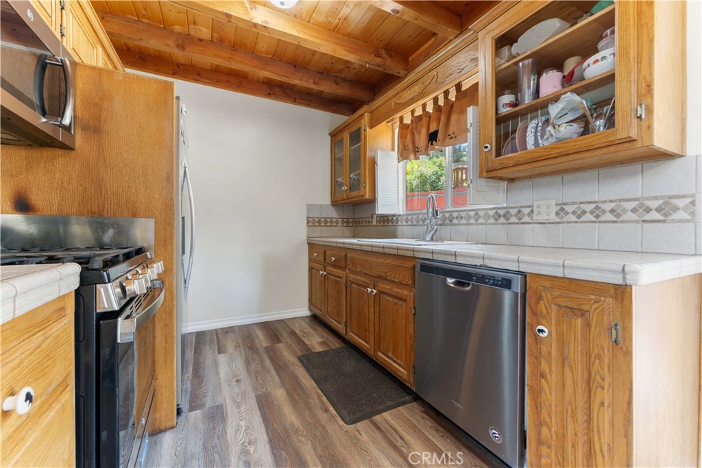 5440 Lone Pine Canyon Road