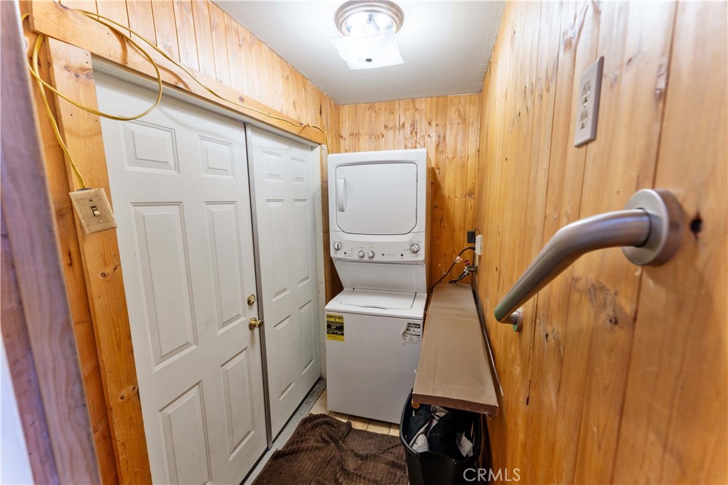 5440 Lone Pine Canyon Road