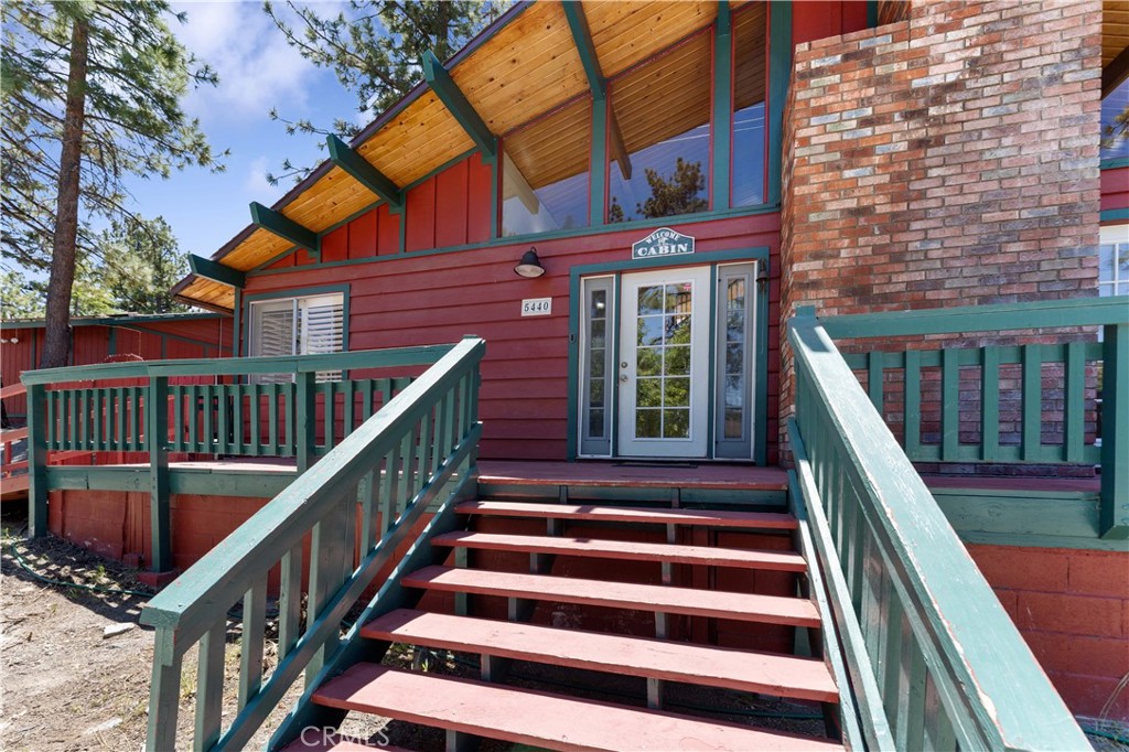 5440 Lone Pine Canyon Road