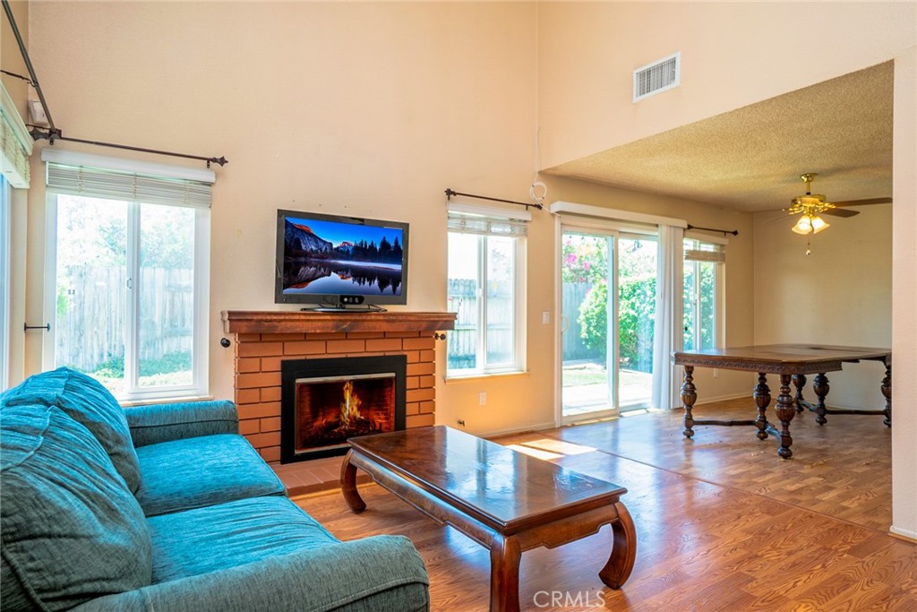 3884 Owens River Lane