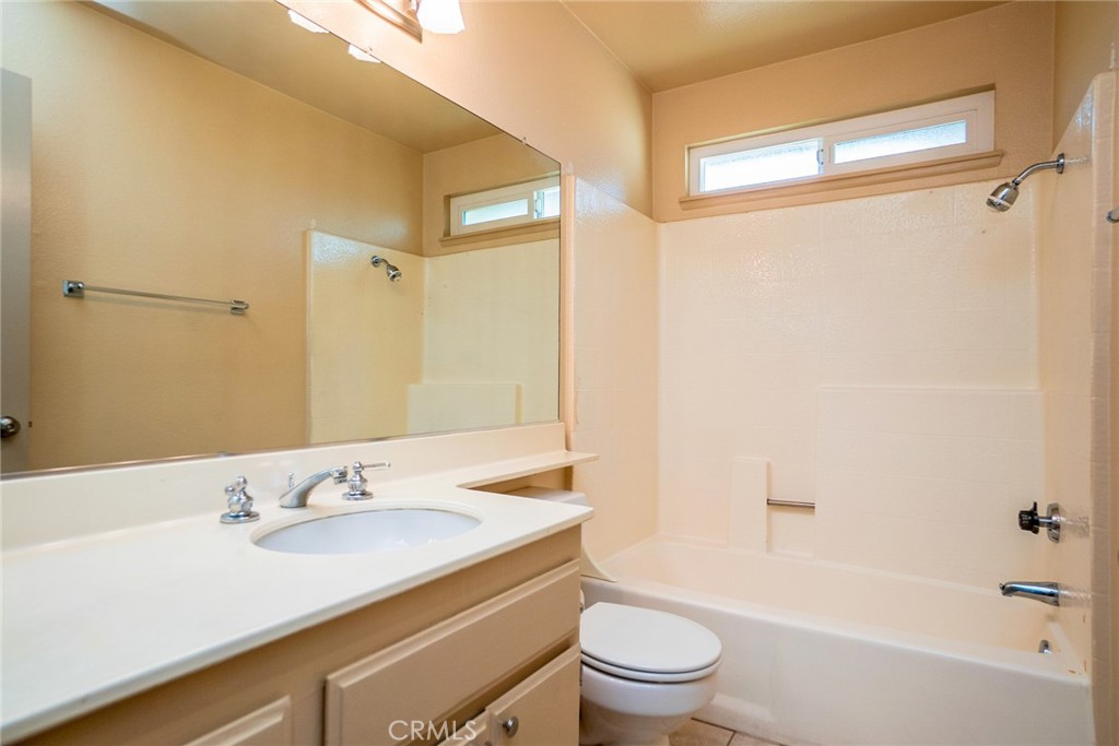 3884 Owens River Lane