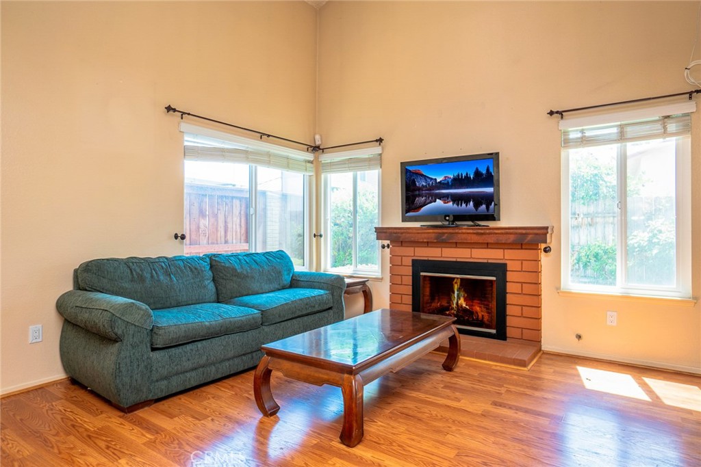 3884 Owens River Lane