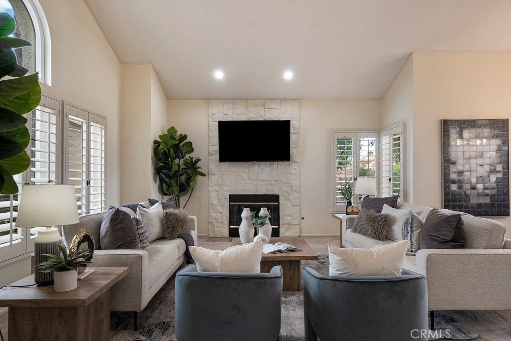 368 Oakmont