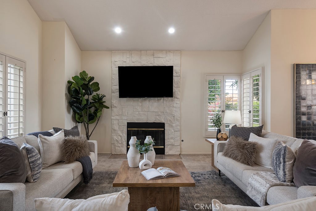 368 Oakmont