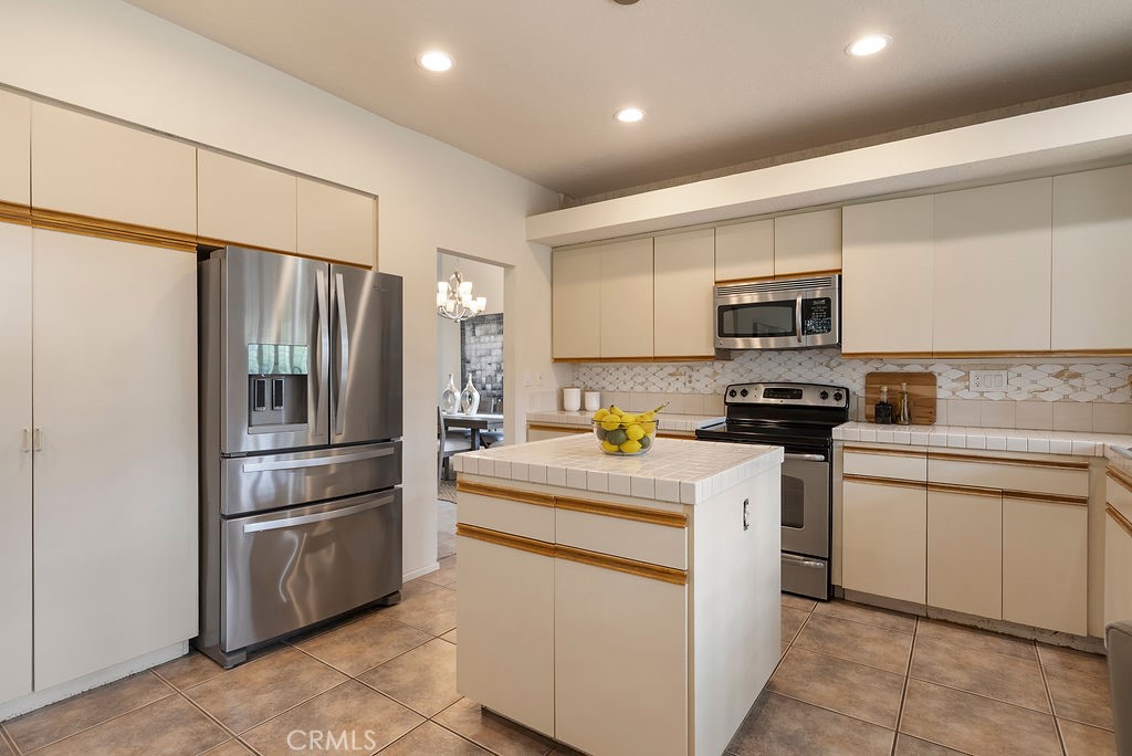 368 Oakmont