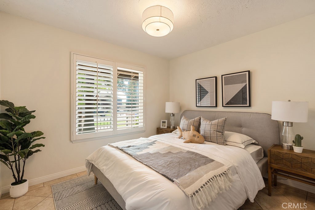 1837 Balboa Way