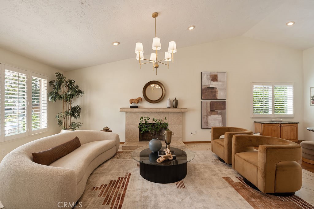 1837 Balboa Way