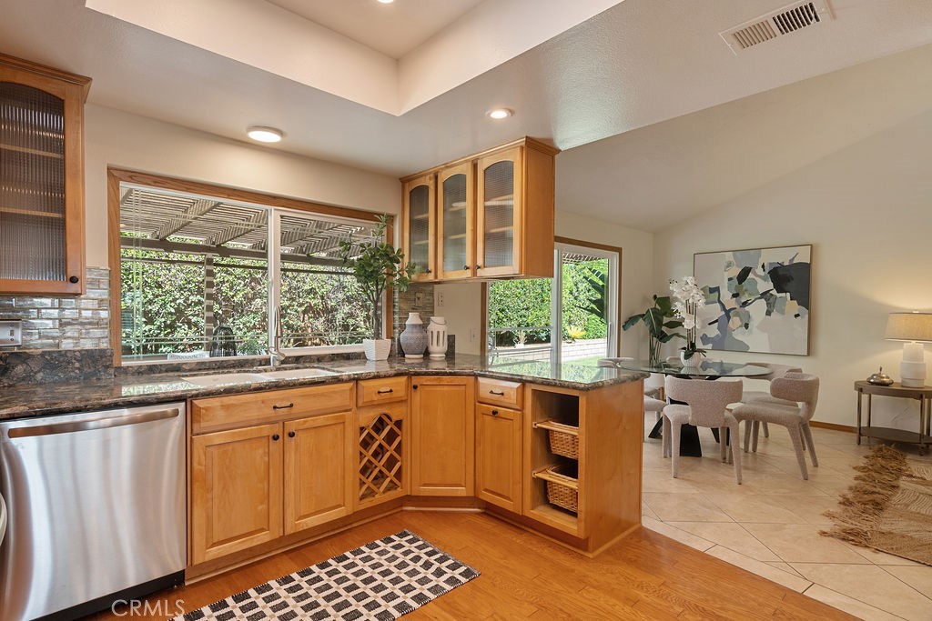 1837 Balboa Way
