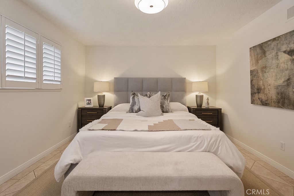 1837 Balboa Way