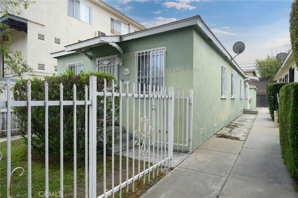 11466 Venice Boulevard