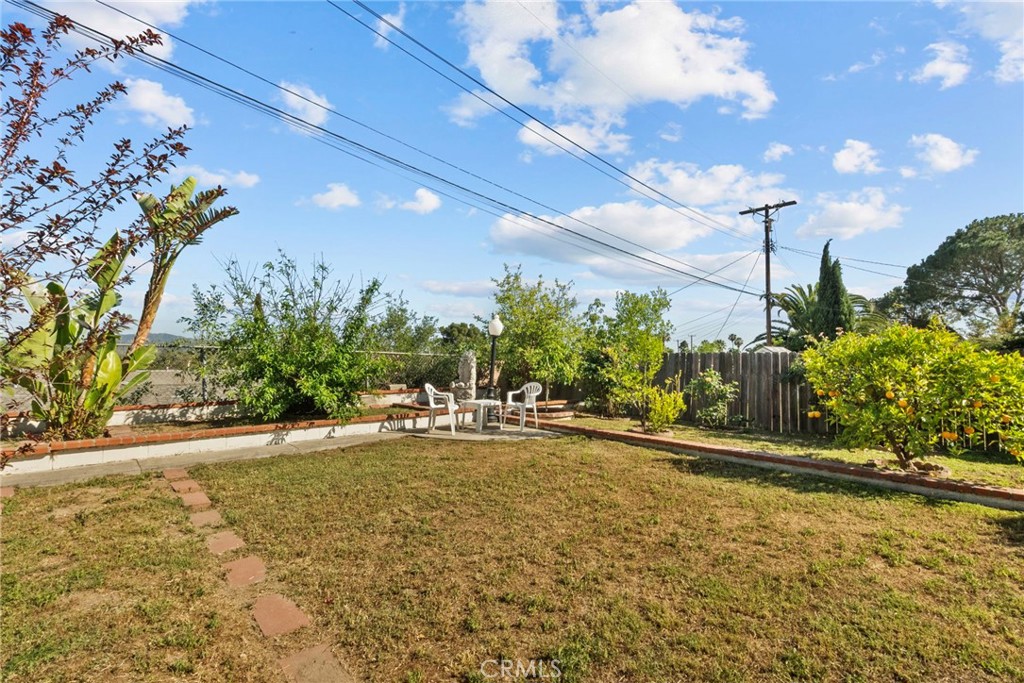 11242 Kamloops Street