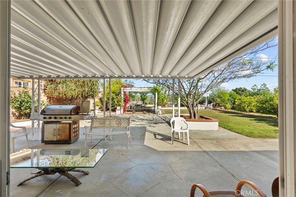 11242 Kamloops Street