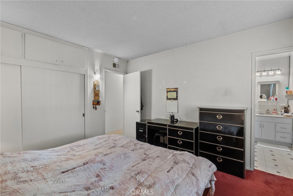 11242 Kamloops Street