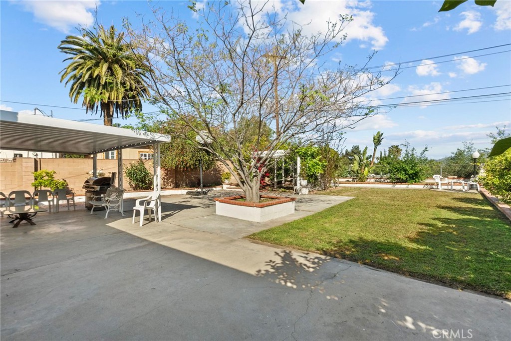 11242 Kamloops Street