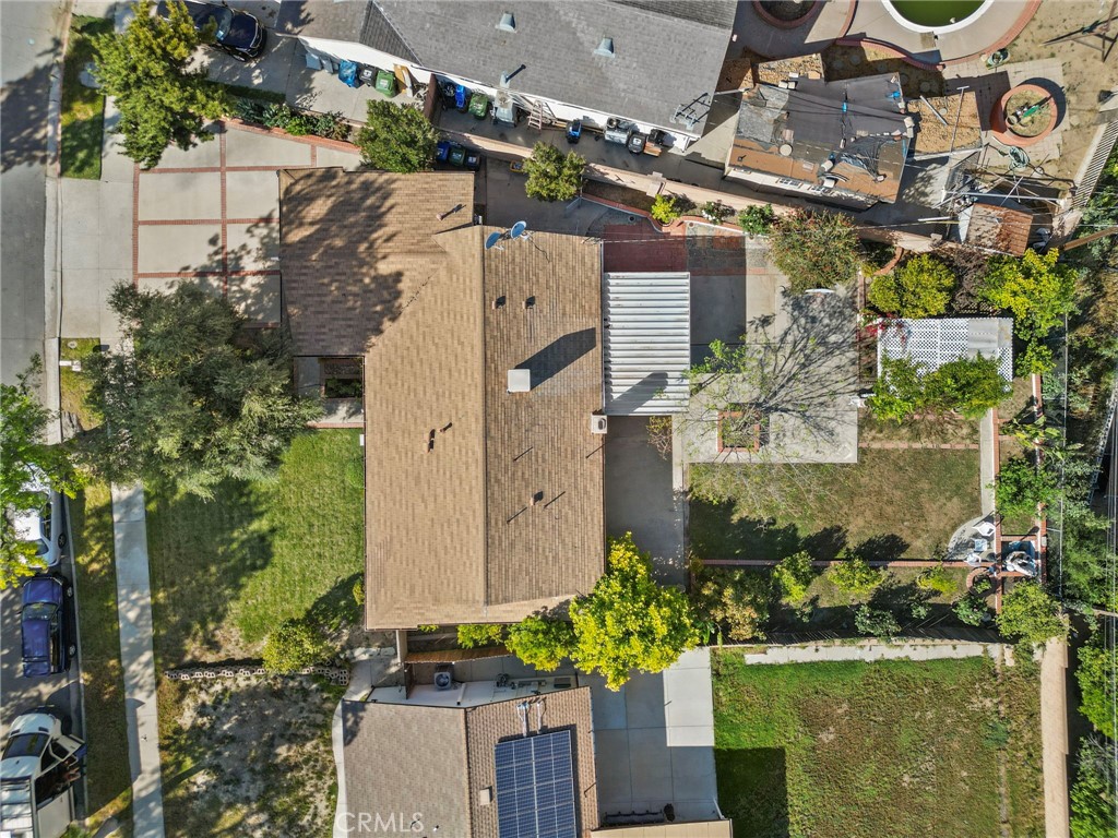 11242 Kamloops Street