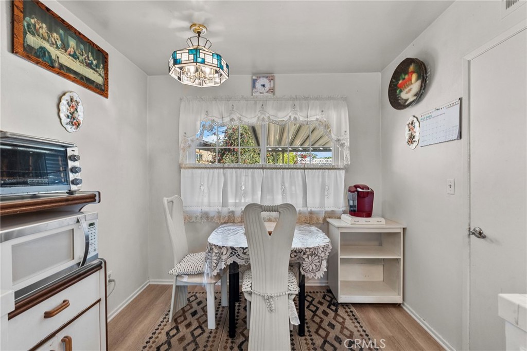 11242 Kamloops Street