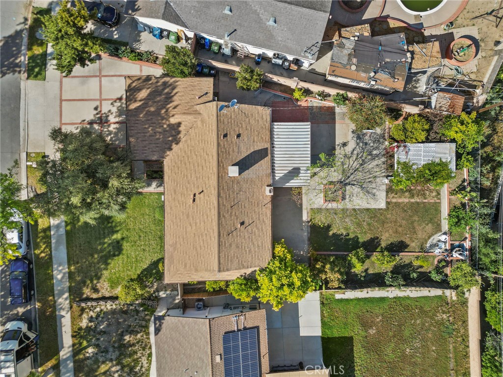 11242 Kamloops Street