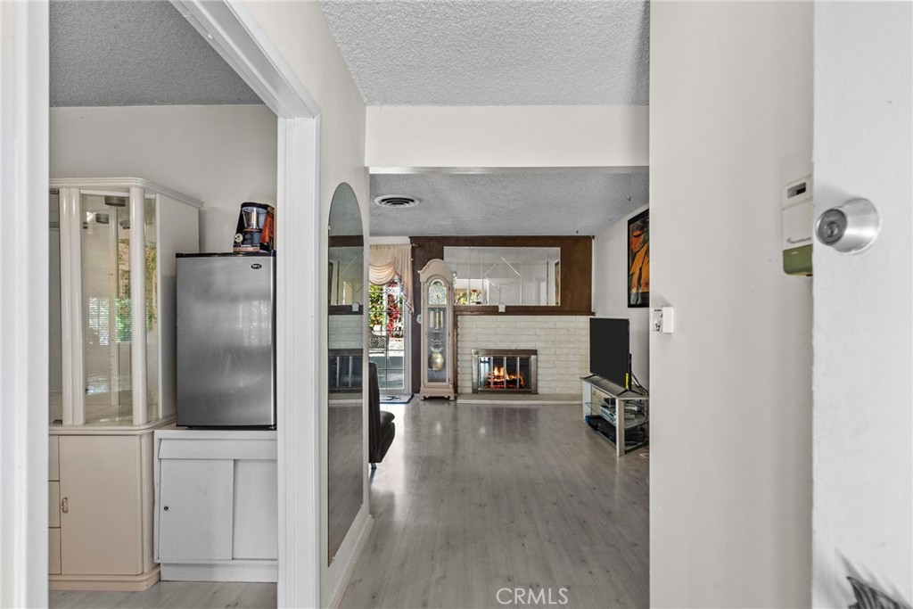 11242 Kamloops Street