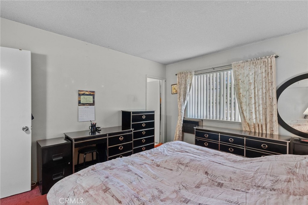 11242 Kamloops Street