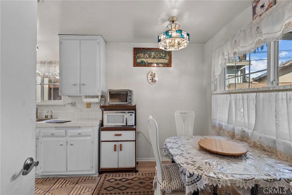 11242 Kamloops Street