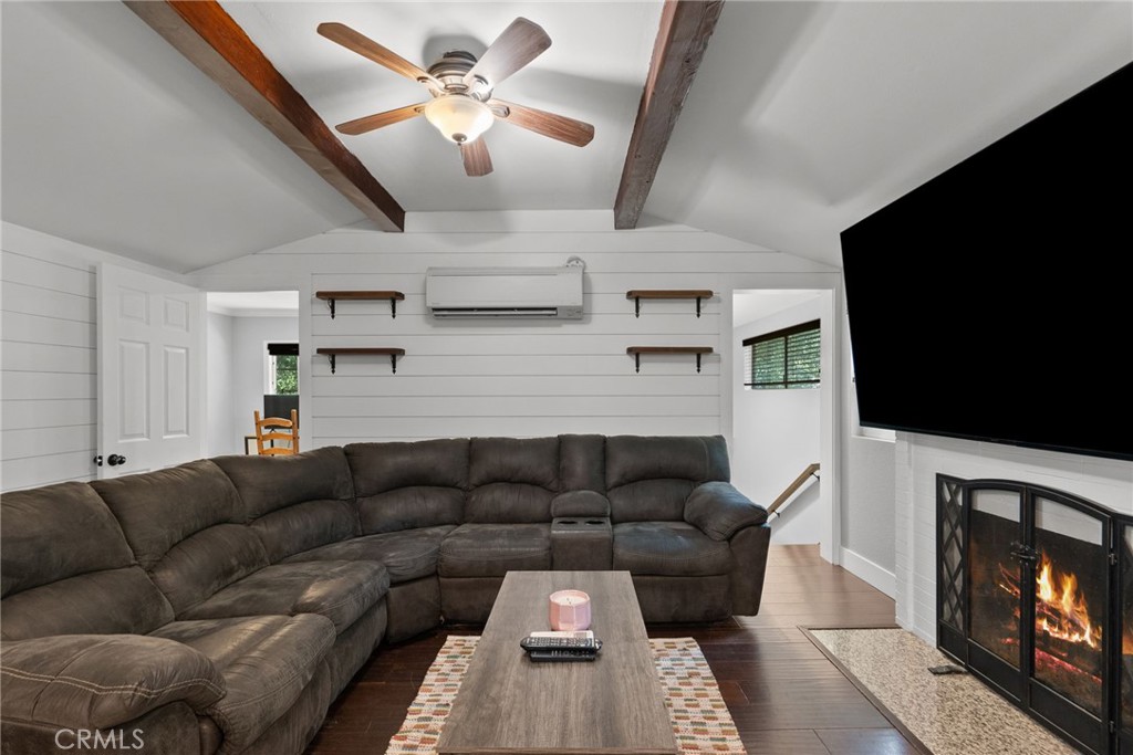 11140 North Trail
