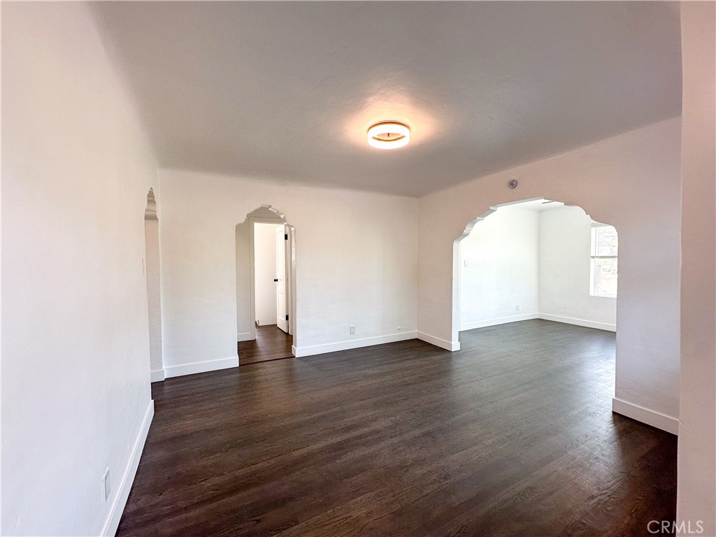 3610 Whiteside Street