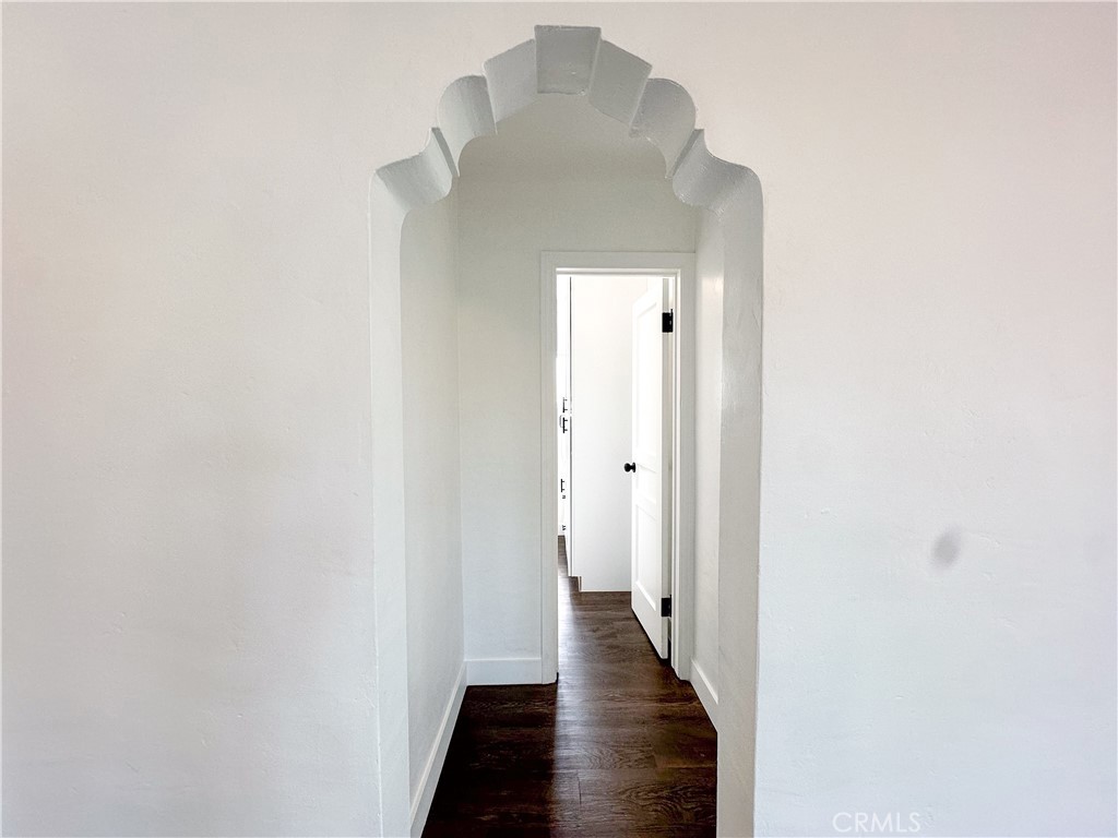 3610 Whiteside Street