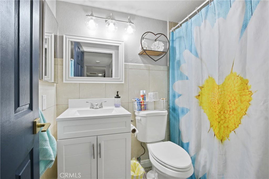 9010 Burke Street 38