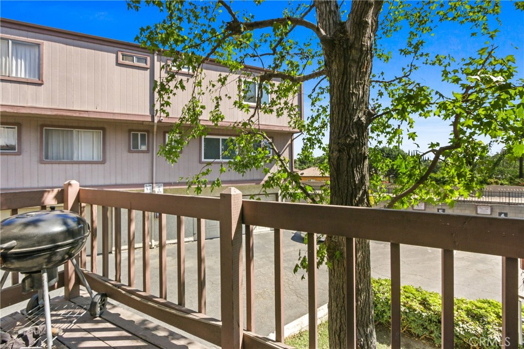 9010 Burke Street 38