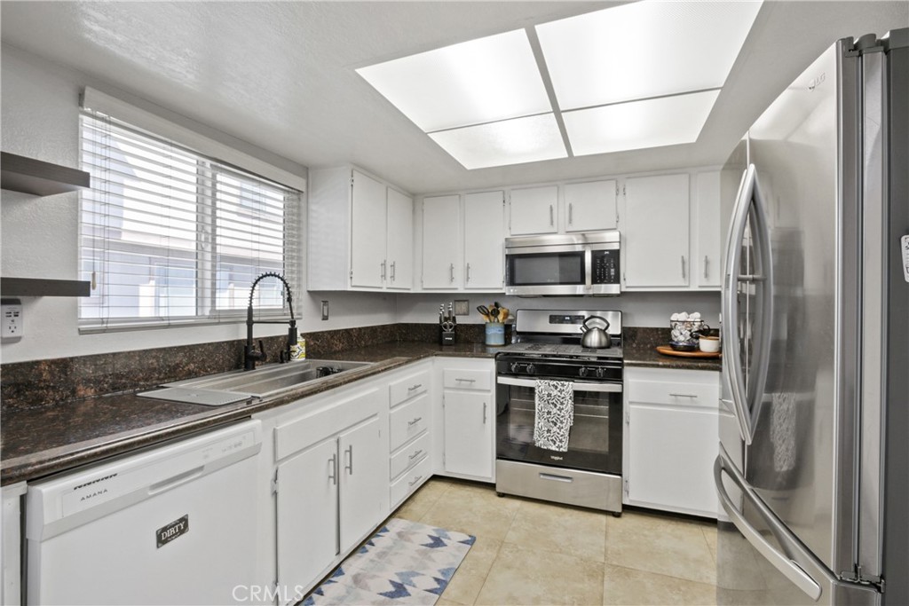 9010 Burke Street 38