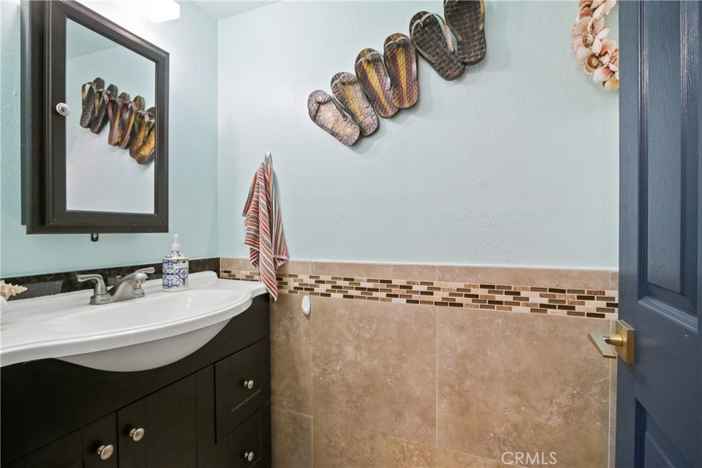 9010 Burke Street 38