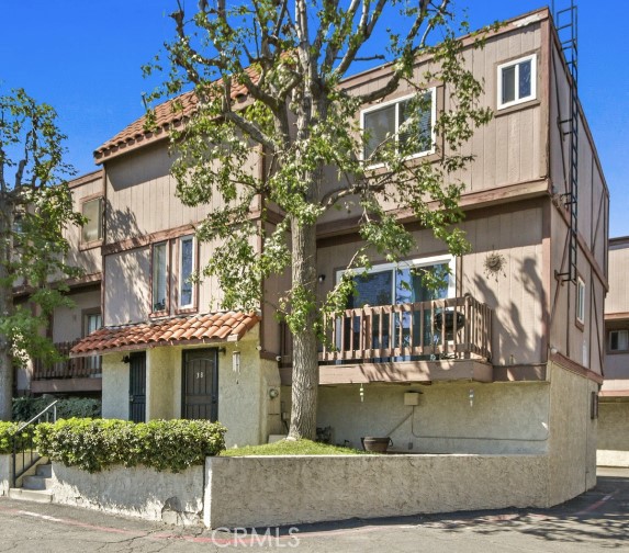 9010 Burke Street 38