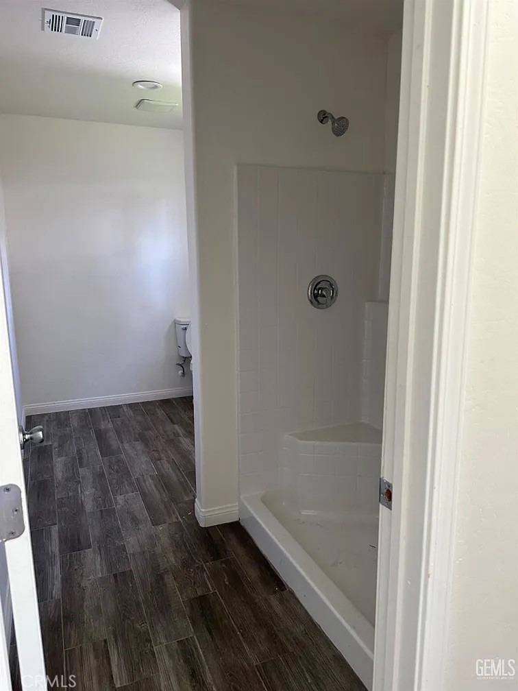 3709 Jewett