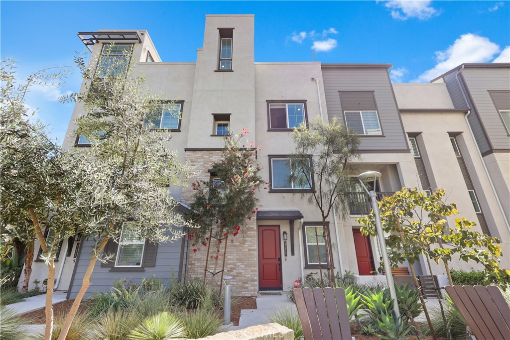 725 S Mosaic Street