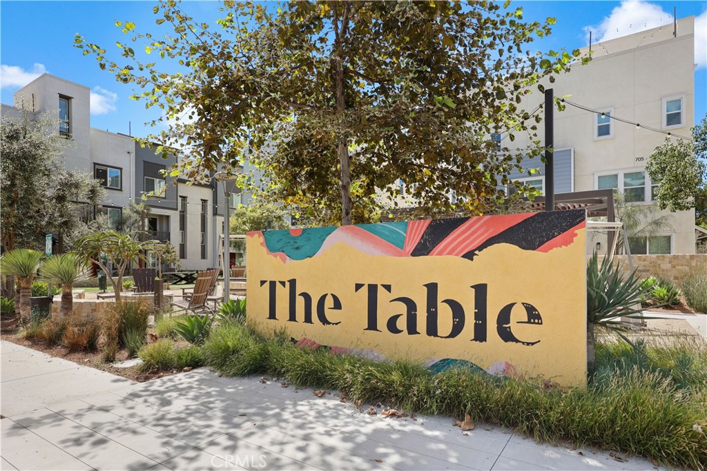 725 S Mosaic Street