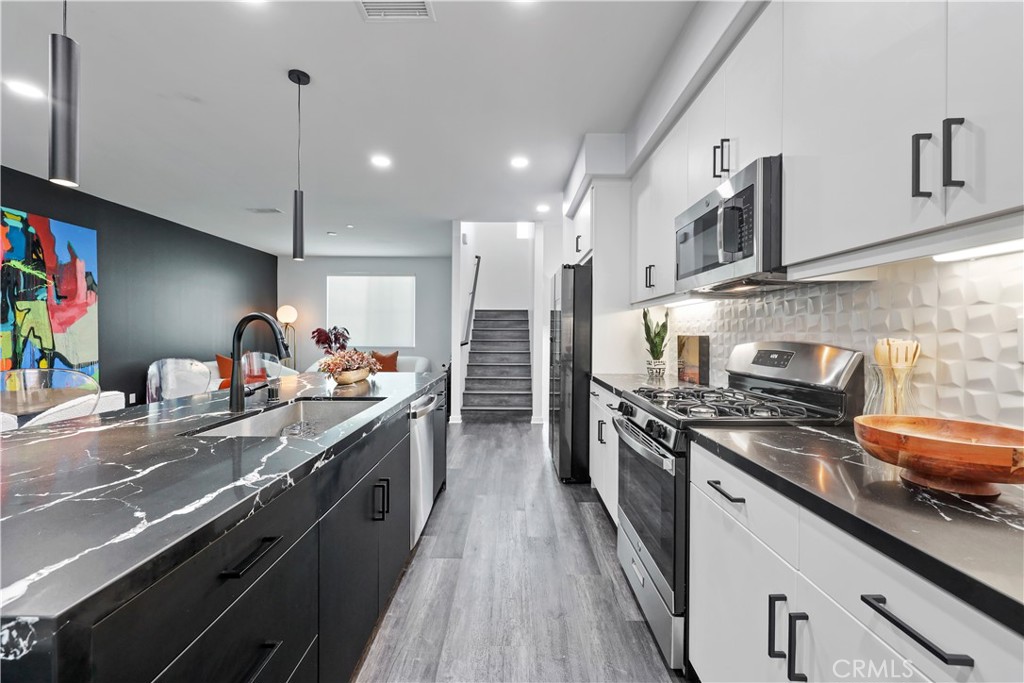 725 S Mosaic Street