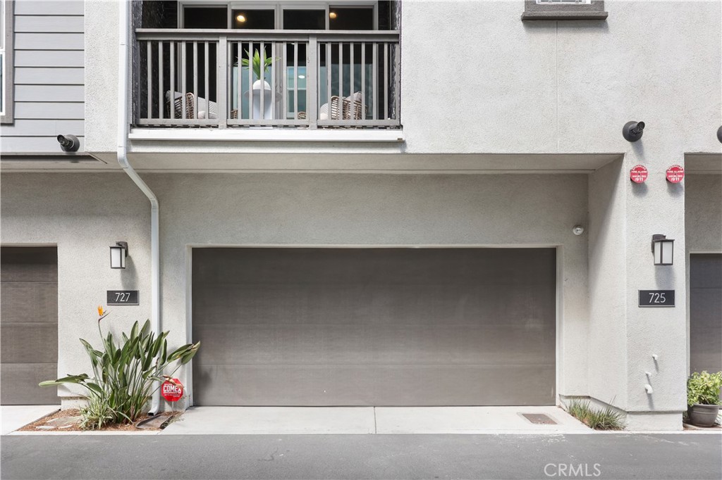 725 S Mosaic Street